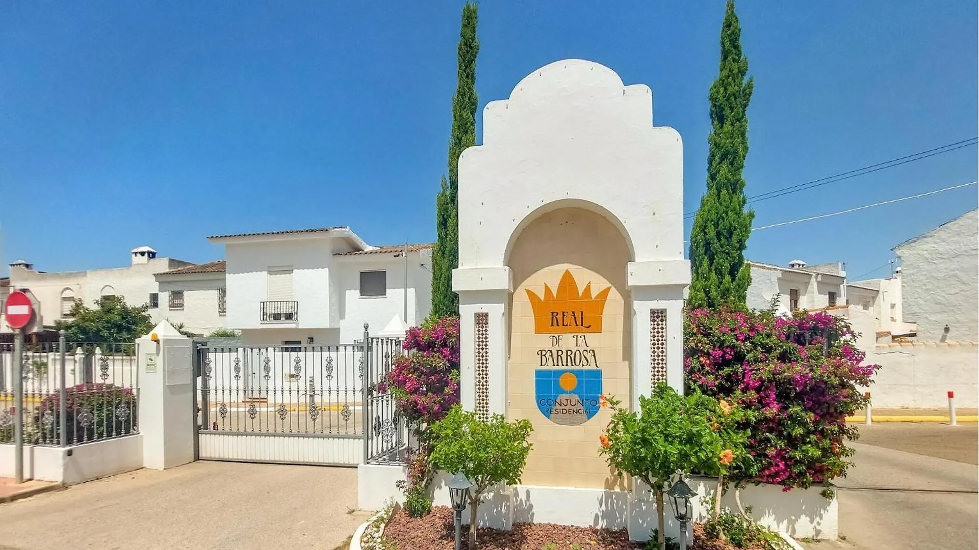 Awesome Home In Chiclana De La Frontera With Wifi 別荘