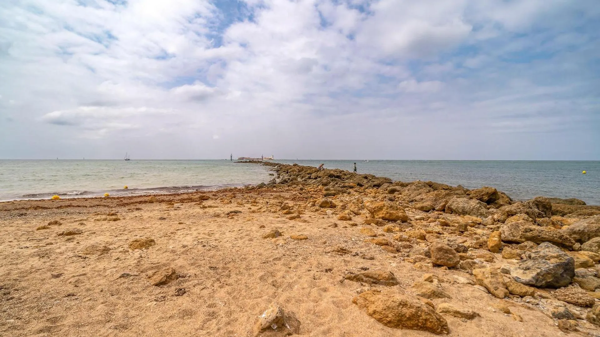 Awesome Home In Chiclana De La Frontera With Wifi