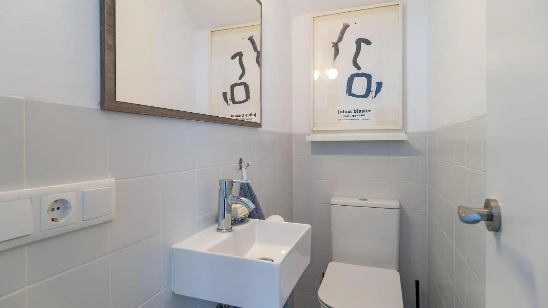 Awesome Home In Chiclana De La Frontera With Wifi 0*,